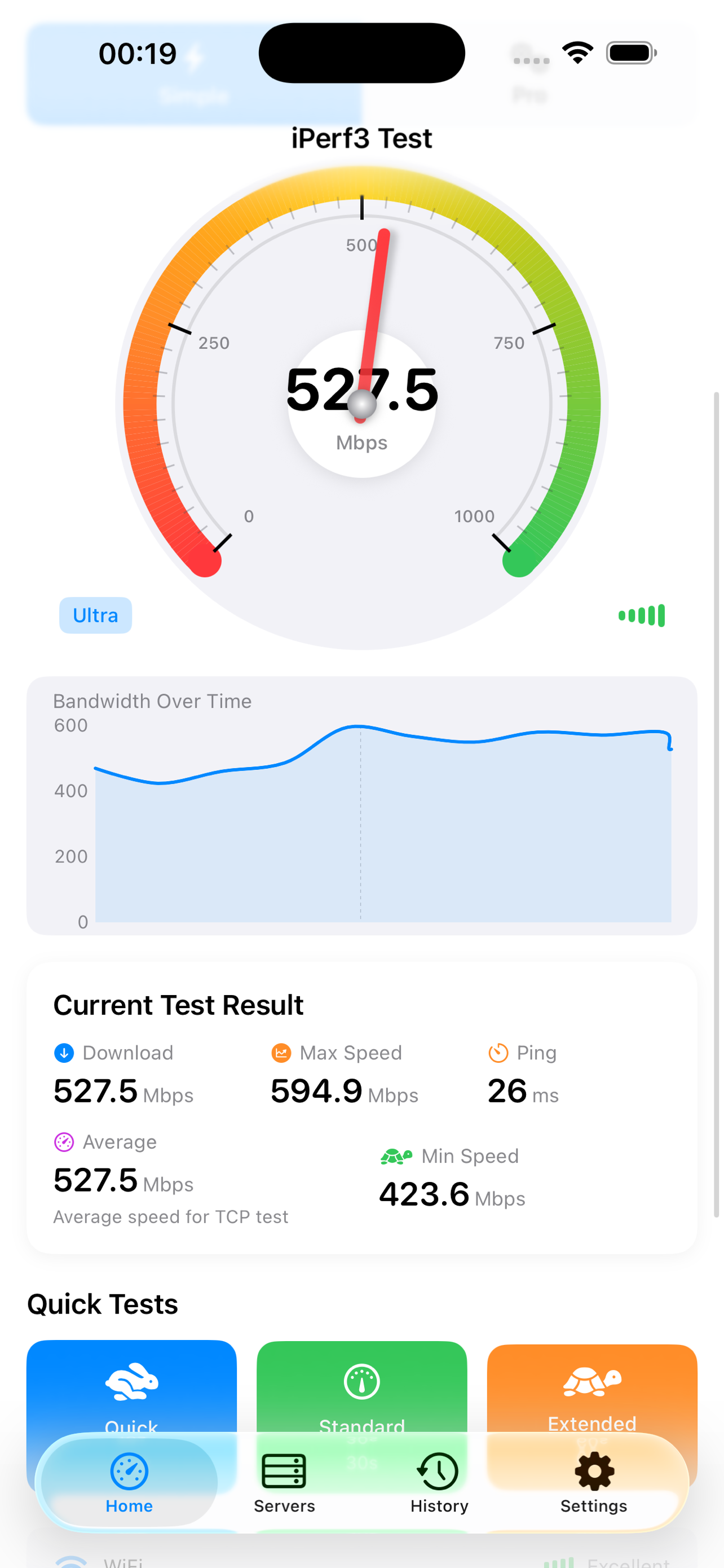 iPerf3 iOS history view showing saved TCP and UDP sessions